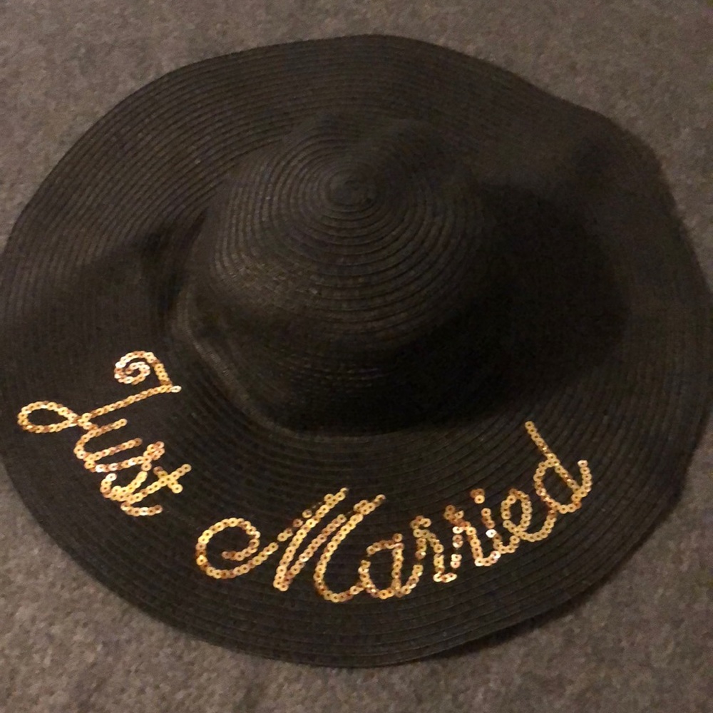 Just Married beach straw floppy hat